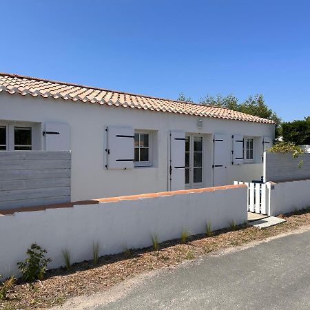 Petite Maison Au Calme, Dans Une Impasse L'Epine  Extérieur photo