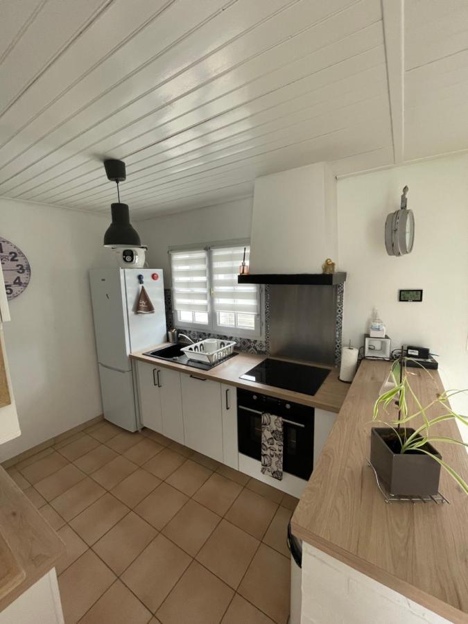 Petite Maison Au Calme, Dans Une Impasse L'Epine  Extérieur photo